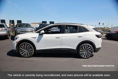 Used 2024 Volkswagen ID.4 - photo 1