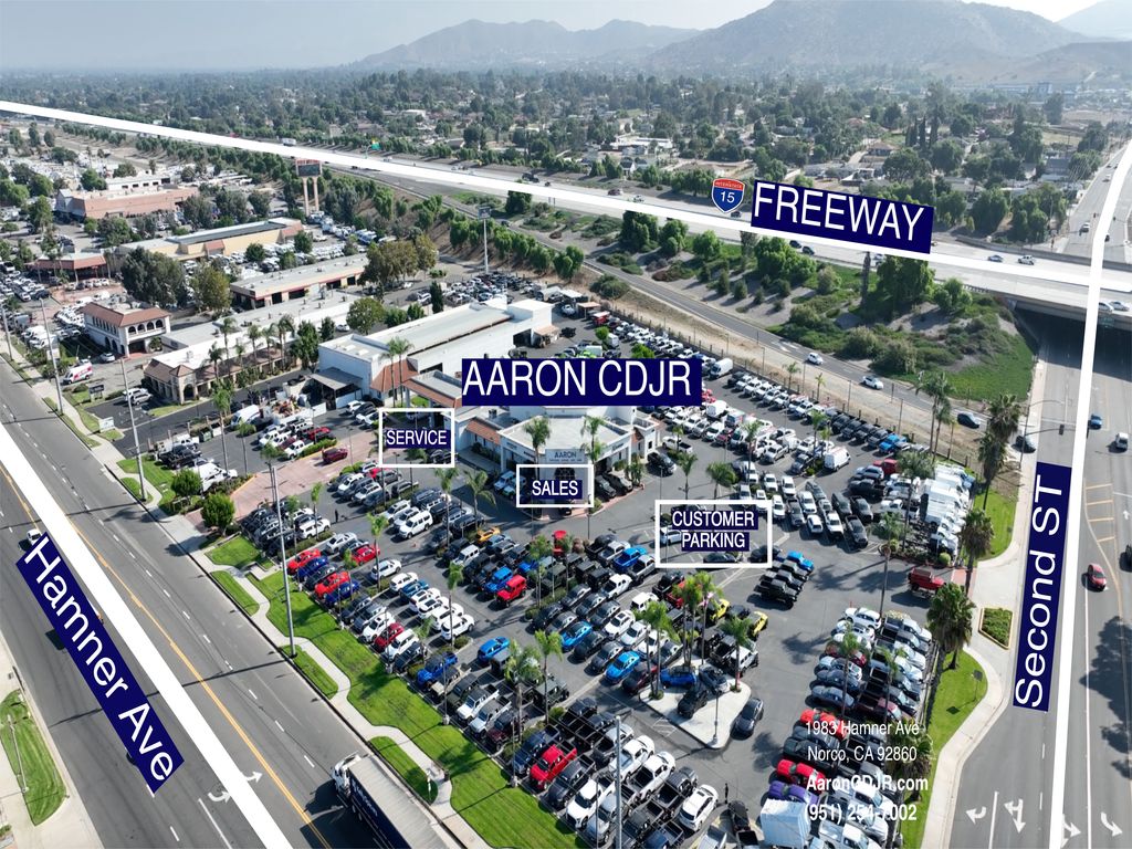Used 2024 Chrysler Pacifica - photo 43