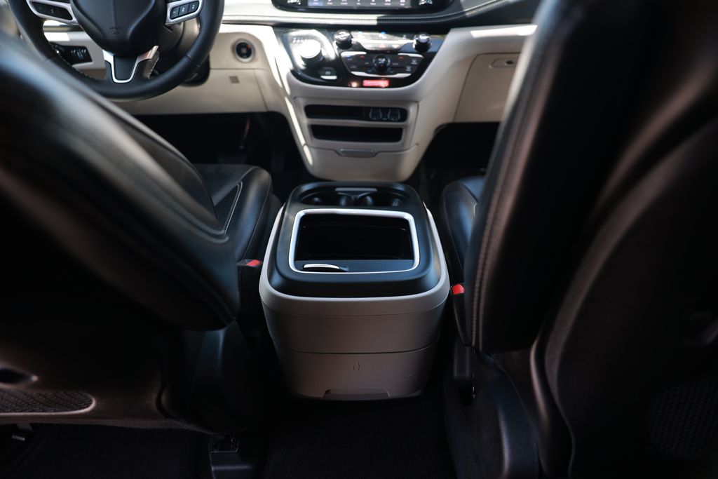 Used 2024 Chrysler Pacifica - photo 15