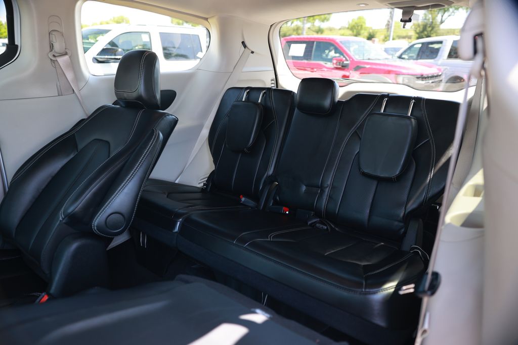 Used 2024 Chrysler Pacifica - photo 17