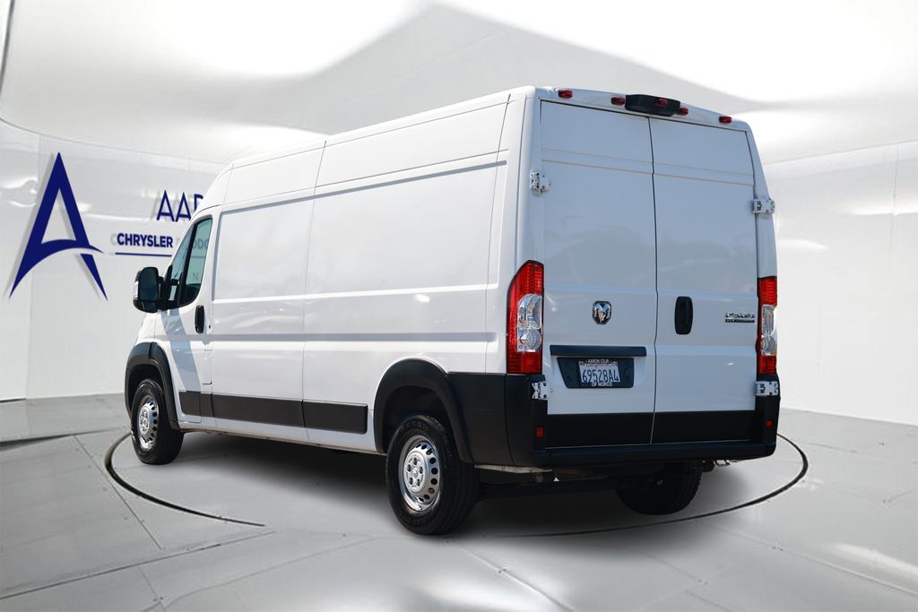 Used 2025 Ram ProMaster 2500 - photo 2