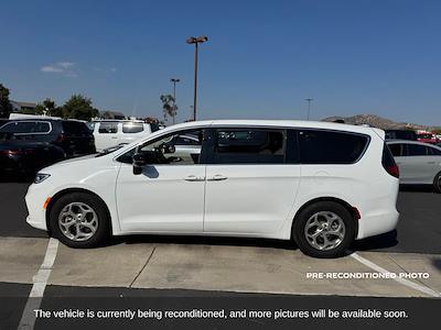 2024 Chrysler Pacifica FWD Minivan for sale #205429P - photo 2