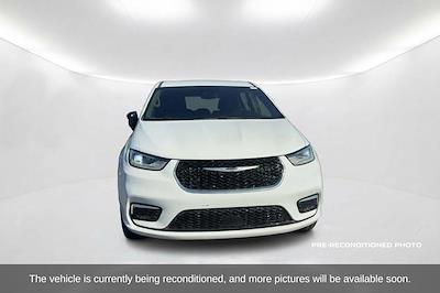 2024 Chrysler Pacifica FWD Minivan for sale #206209P - photo 2