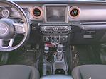 2022 Jeep Gladiator Crew Cab 4x4 Pickup for sale #E563750 - photo 15