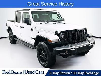Used 2022 Jeep Gladiator - photo 1