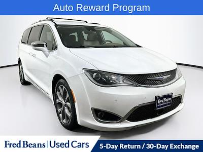 2018 Chrysler Pacifica FWD Minivan for sale #D6042J1 - photo 1