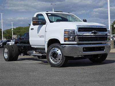 New 2024 Chevrolet Silverado 5500 Work Truck Regular Cab 4x2 12' 4" Reading Flatbed Truck for sale #CTR2020 - photo 1