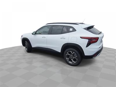 2025 Chevrolet Trax FWD SUV for sale #CTS1885 - photo 2