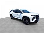 2024 Chevrolet Traverse FWD SUV for sale #GMT1018A - photo 2