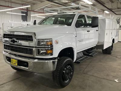 2024 Chevrolet Silverado 5500 Crew Cab DRW 4WD, Harbor ComboMaster Combo Body for sale #1C0215 - photo 1