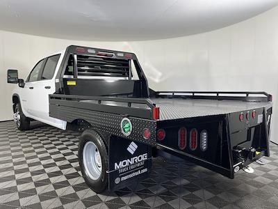 2025 Chevrolet Silverado 3500 Crew Cab DRW 4WD Flatbed Truck for sale #1C0440 - photo 2