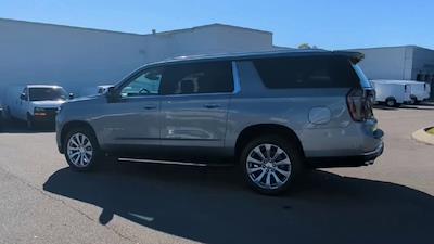 New 2026 Chevrolet Suburban Premier SUV for sale #31260176 - photo 2