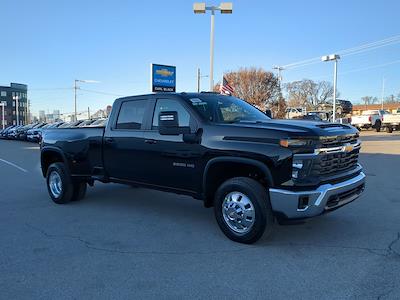 New 2026 Chevrolet Silverado 3500 LT Crew Cab for sale #31260348 - photo 2