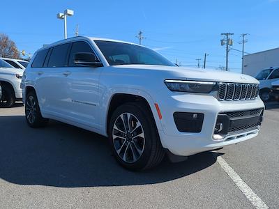 Used 2024 Jeep Grand Cherokee L Overland for sale #31260441A - photo 2