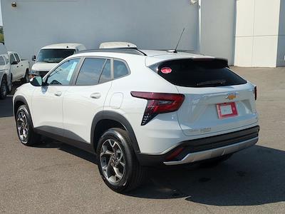 2025 Chevrolet Trax FWD SUV for sale #3150919 - photo 2