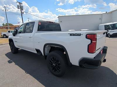 2025 Chevrolet Silverado 2500 Crew Cab 4WD Pickup for sale #3151162 - photo 2