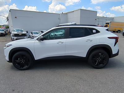 2025 Chevrolet Trax FWD SUV for sale #3151198 - photo 2