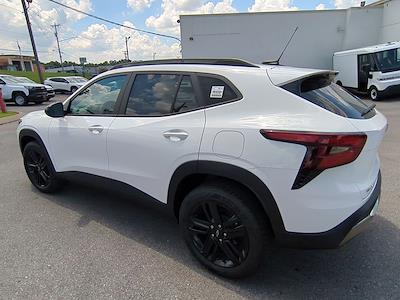2025 Chevrolet Trax FWD SUV for sale #3151198 - photo 2