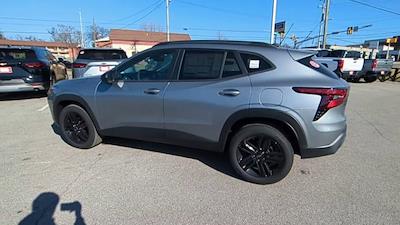 2025 Chevrolet Trax FWD SUV for sale #C300853 - photo 2