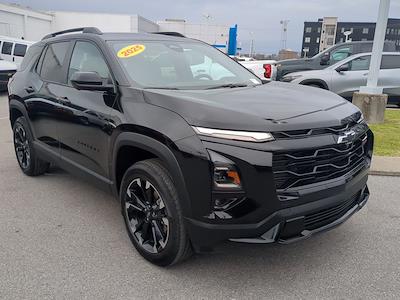 Used 2025 Chevrolet Equinox - photo 1