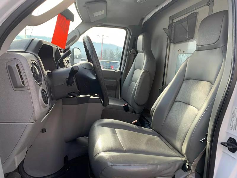 Used 2014 Ford E-350 - photo 12