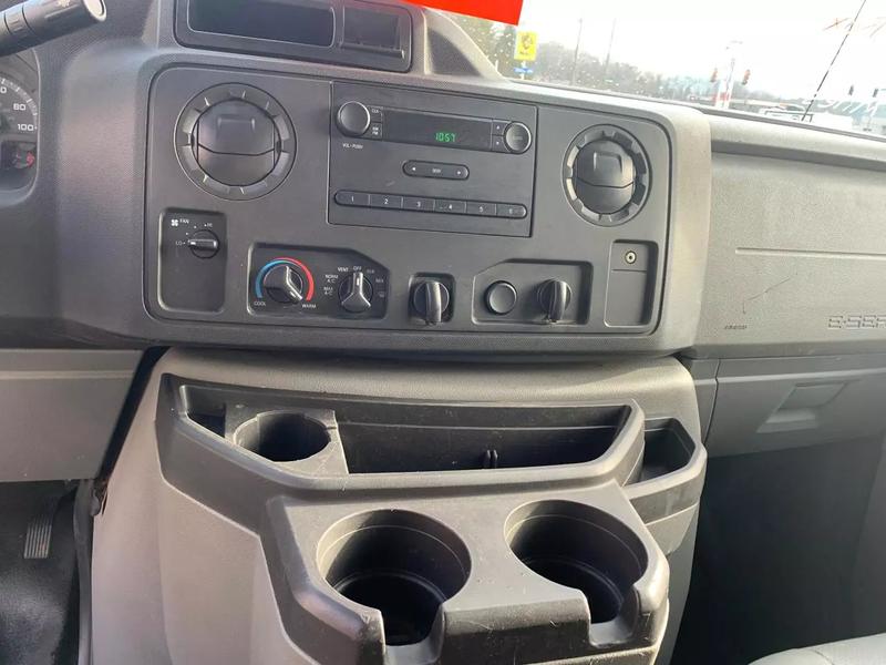 Used 2014 Ford E-350 - photo 18