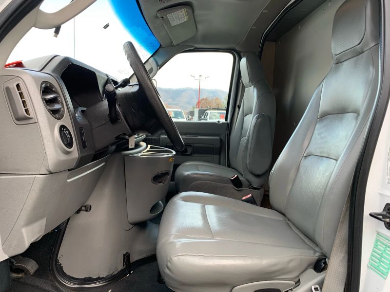 Used 2013 Ford E-450 - photo 11