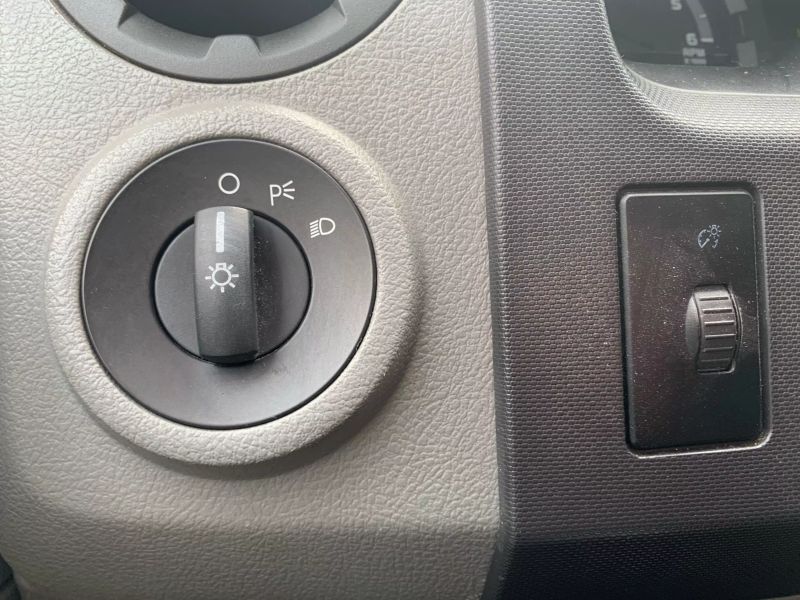 Used 2012 Ford E-350 - photo 20