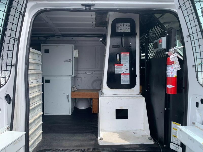 Used 2012 Ford E-350 - photo 27