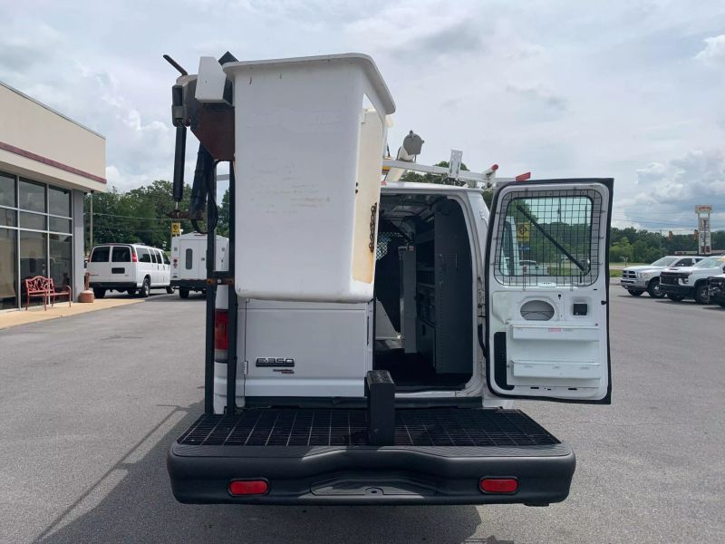 Used 2012 Ford E-350 - photo 34