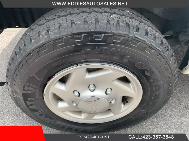 Used 2012 Ford E-350 - photo 46