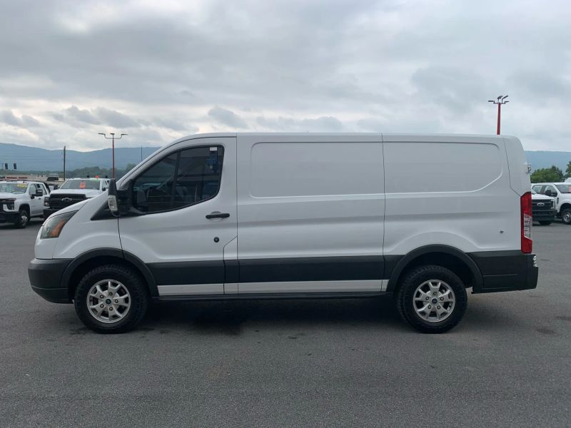 Used 2015 Ford Transit 250 - photo 8