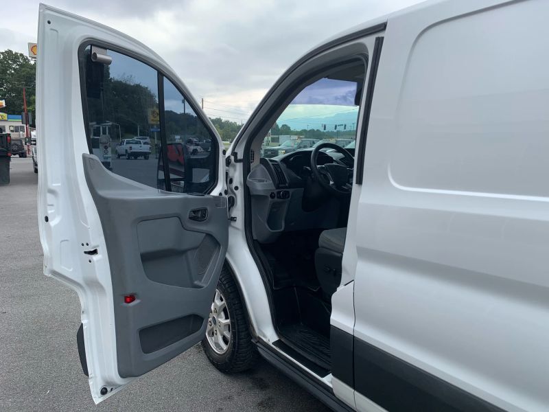 Used 2015 Ford Transit 250 - photo 10