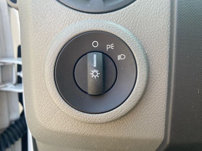 Used 2013 Ford E-350 - photo 20