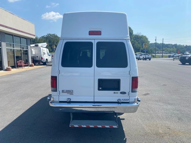 Used 2013 Ford E-350 - photo 9