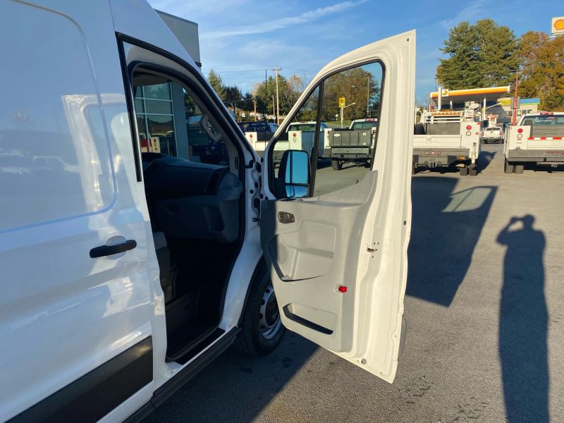 Used 2015 Ford Transit 250 - photo 18