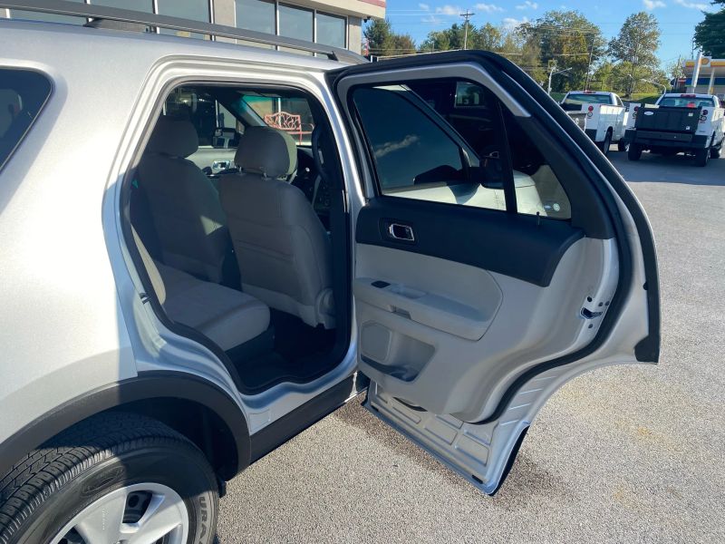 Used 2013 Ford Explorer - photo 28