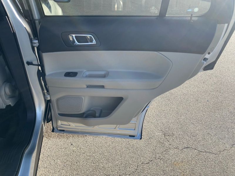 Used 2013 Ford Explorer - photo 29