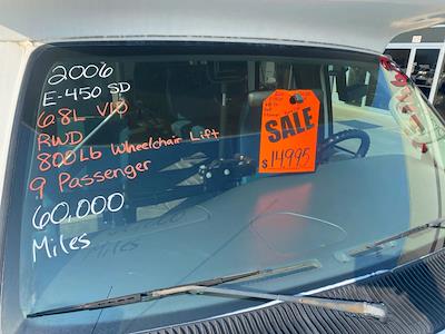 Used 2006 Ford E-450 - photo 1