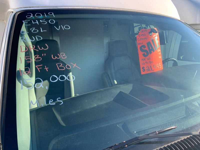 Used 2019 Ford E-450 - photo 6