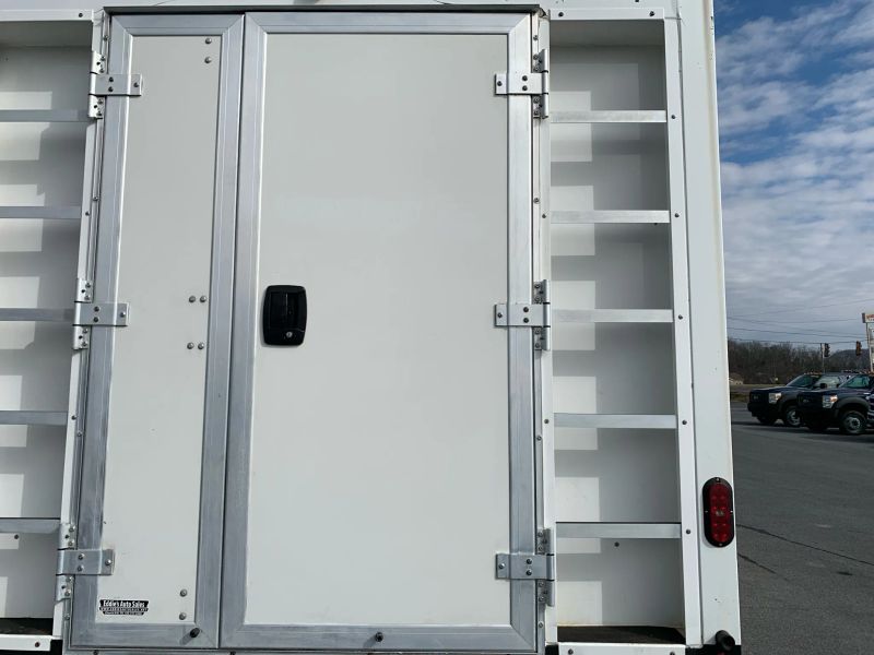 Used 2019 Ford E-450 - photo 43
