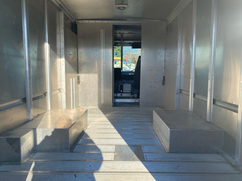 Used 2012 Ford E-350 - photo 21