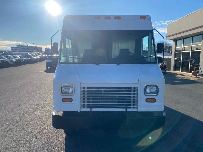 Used 2012 Ford E-350 - photo 5