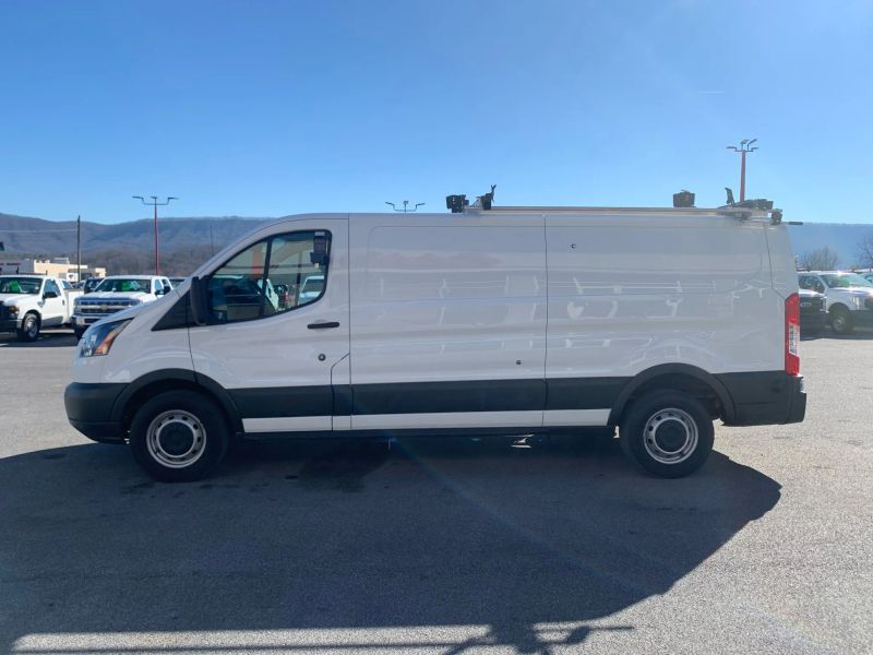 Used 2017 Ford Transit 250 - photo 8