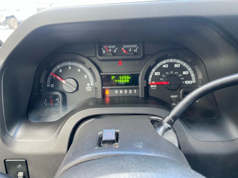 Used 2014 Ford E-350 - photo 13