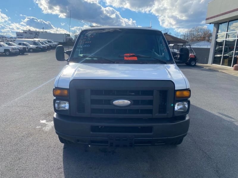 Used 2014 Ford E-350 - photo 5