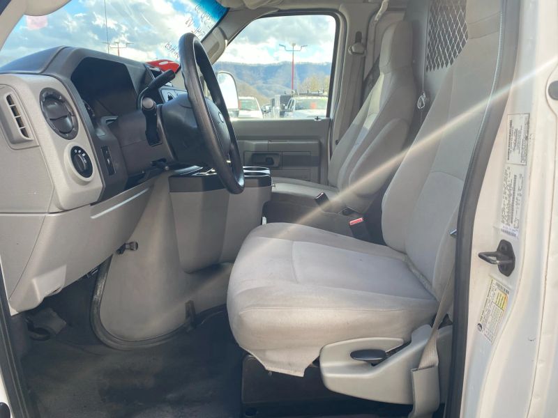 Used 2014 Ford E-350 - photo 11