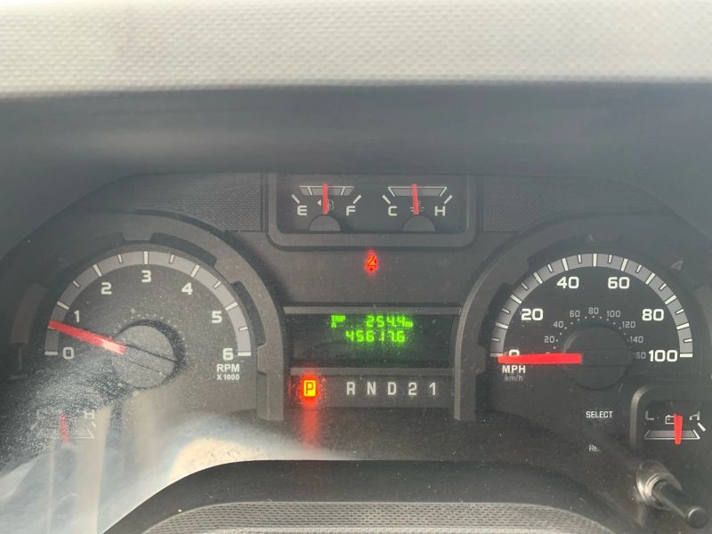 Used 2014 Ford E-350 - photo 13