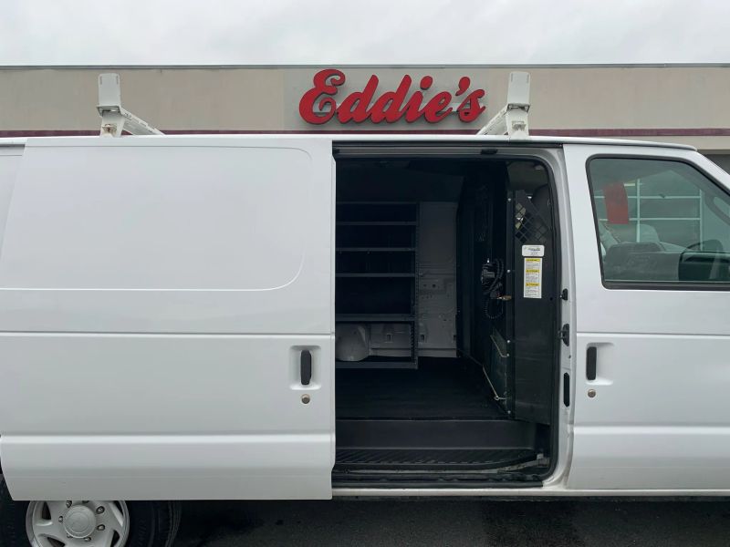 Used 2014 Ford E-350 - photo 22