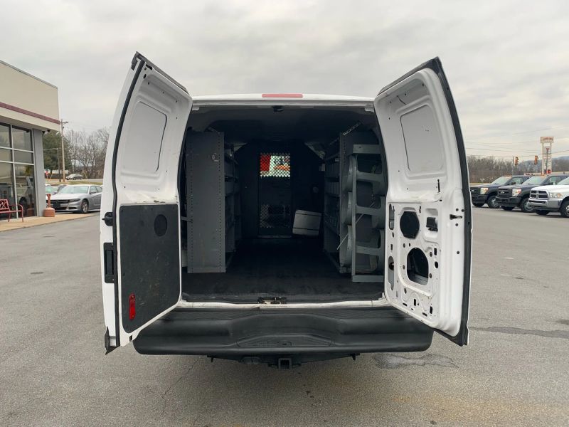 Used 2014 Ford E-350 - photo 25